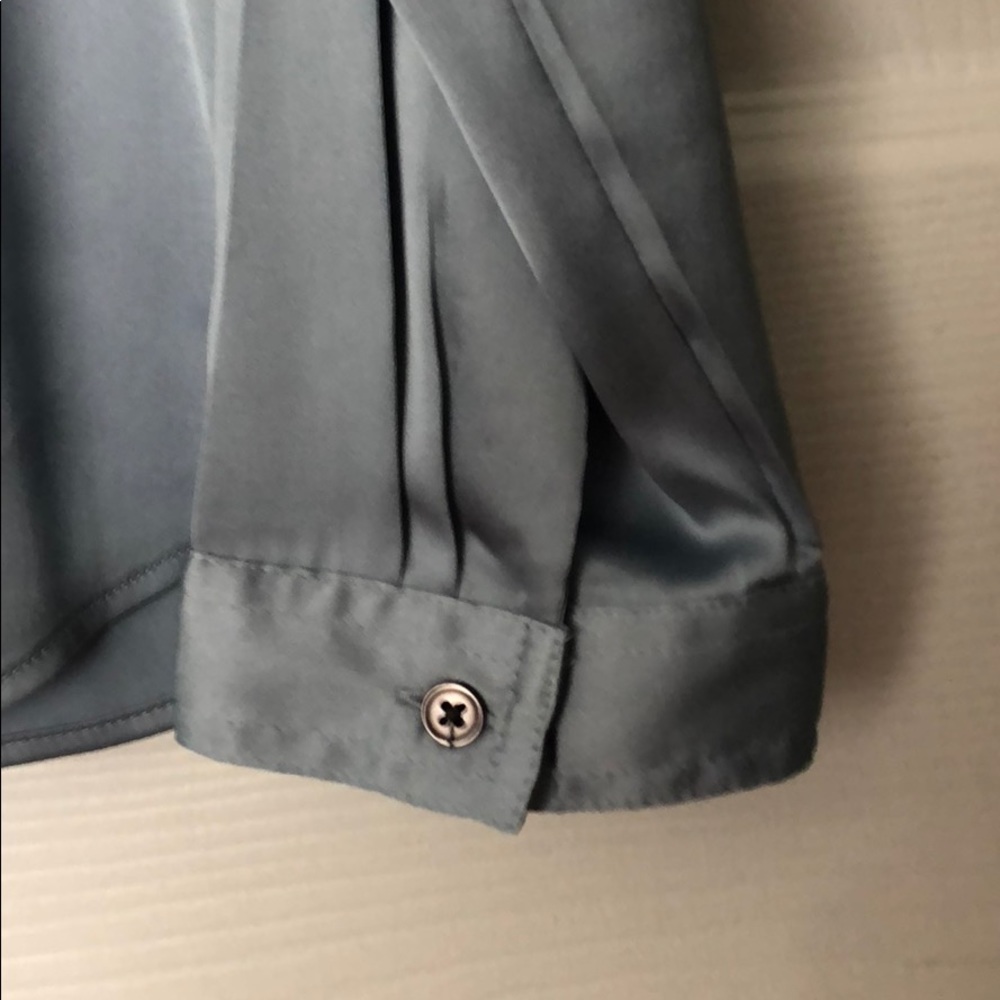 Loft Blouse - Picture 3 of 5